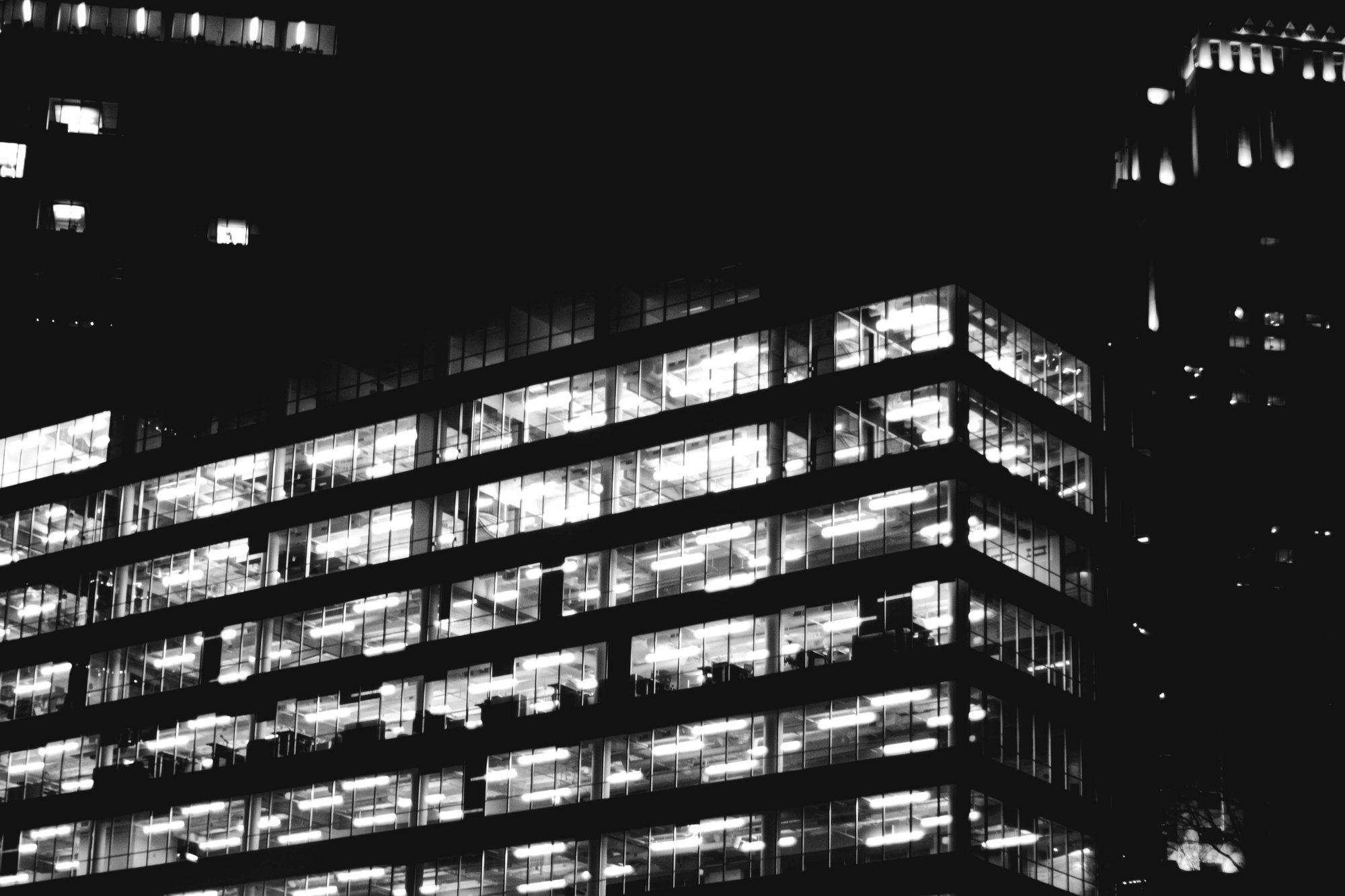 osarugue-igbinoba-Tz0fTjZWchg-unsplash